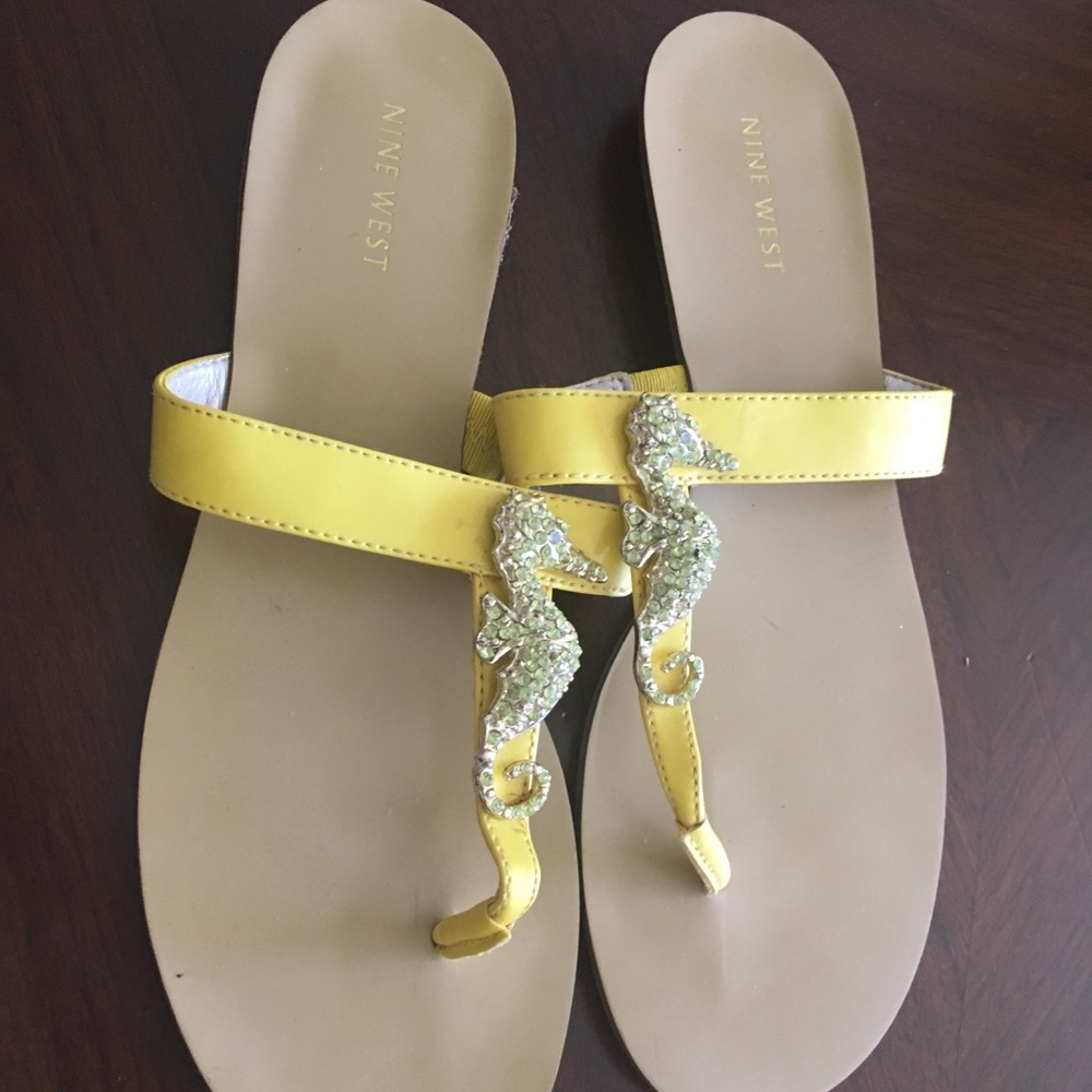 Gently worn - Nine West  size 9